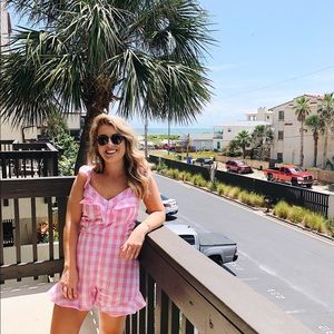 Hi! My name is Victoria & I’m glad you’re here ☺️